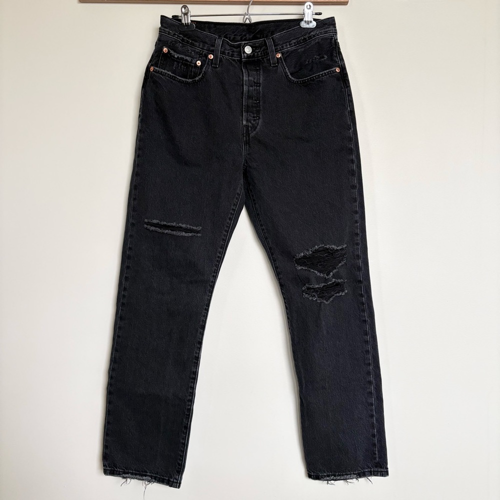 Levi’s 501 Black Distressed Straight Leg Jeans Women’s 30, Grunge Vintage Wash